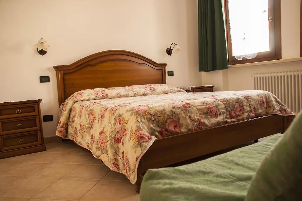 Agriturismo Ai Tre Fienili Ponti sul Mincio Aparthotel